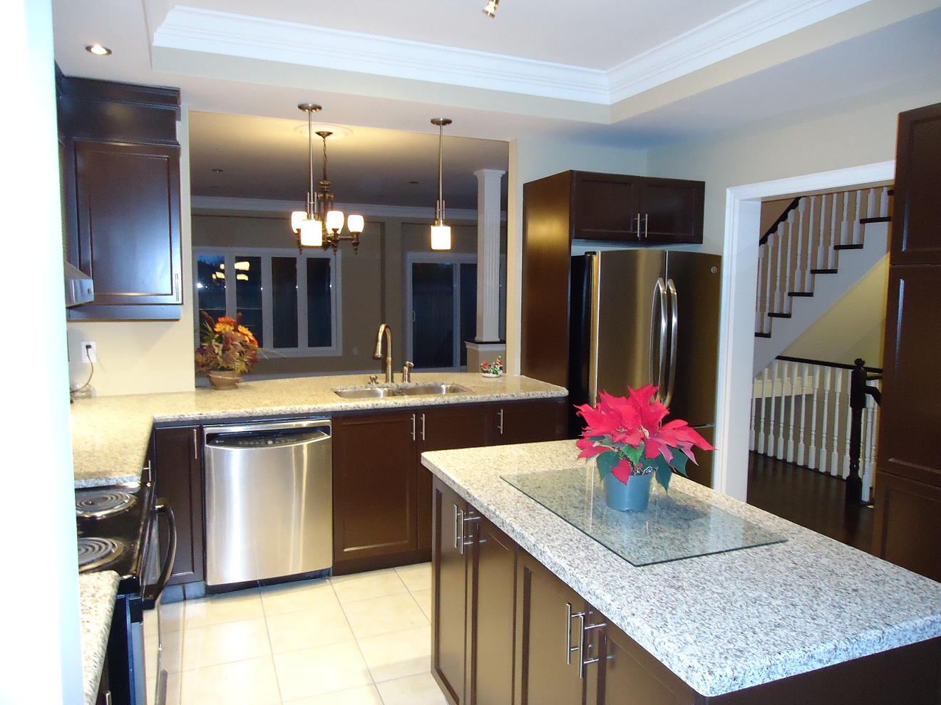 Oakville house painters are the best painters. Call 289-933-9935